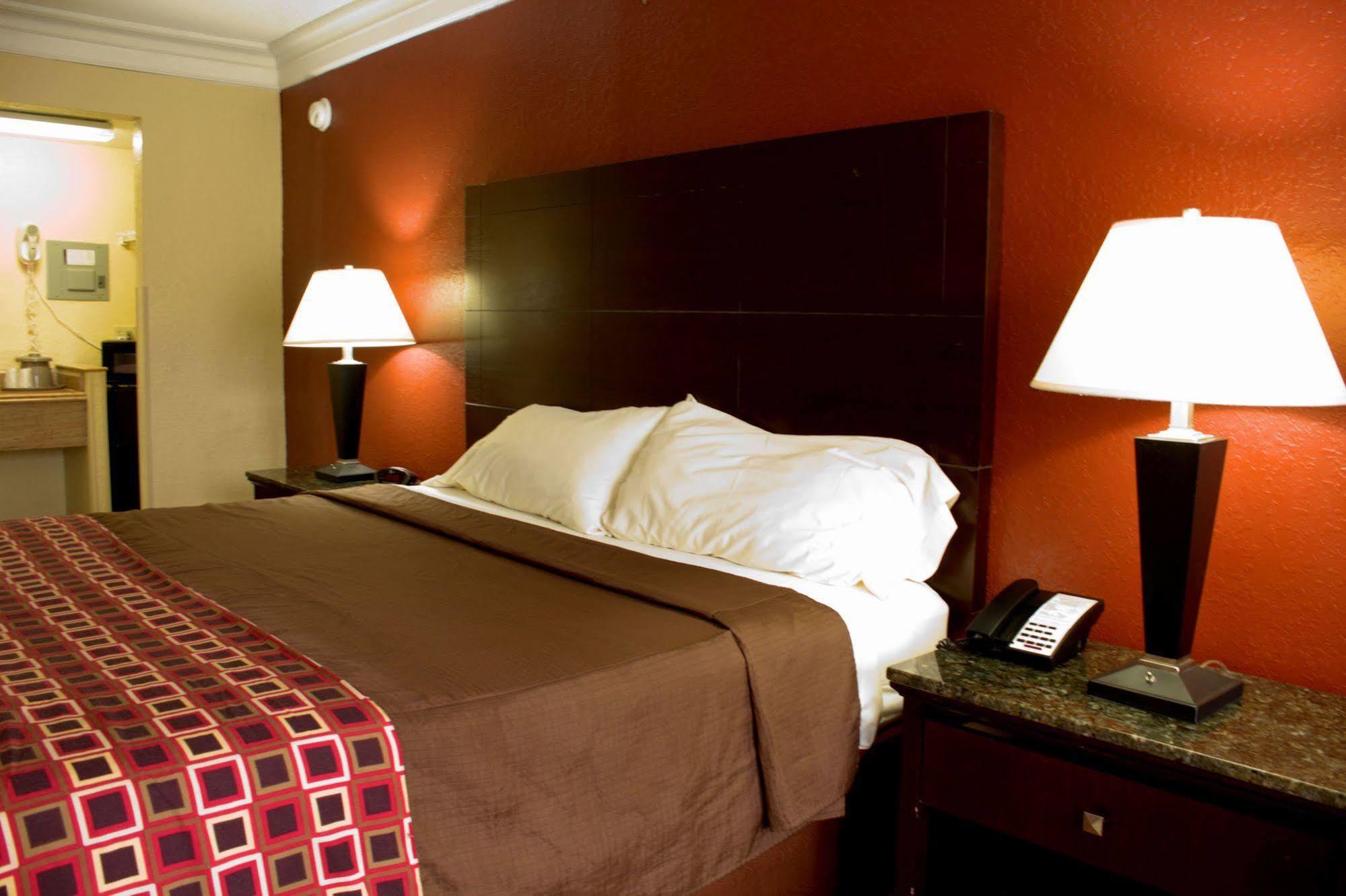 Polynesian Inn Saint Cloud Dış mekan fotoğraf